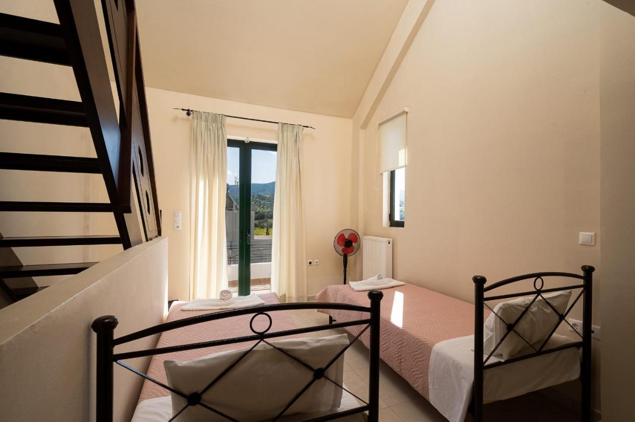Vidakis Villas 3 Sivas ภายนอก รูปภาพ